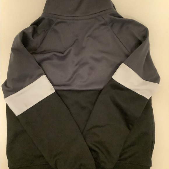 Nike zip up coat - Picture 3 of 3